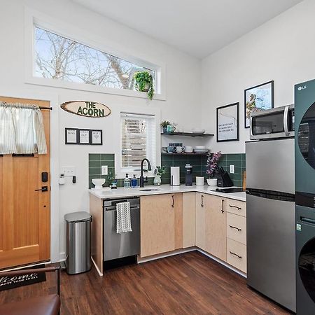 The Acorn - Tiny House In Historic Oakwood Villa Raleigh Exterior photo