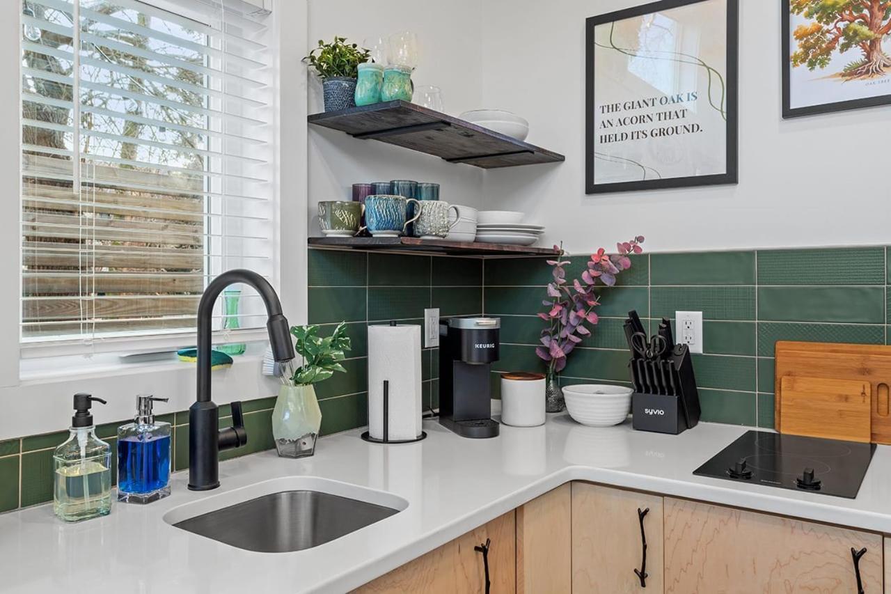 The Acorn - Tiny House In Historic Oakwood Villa Raleigh Exterior photo